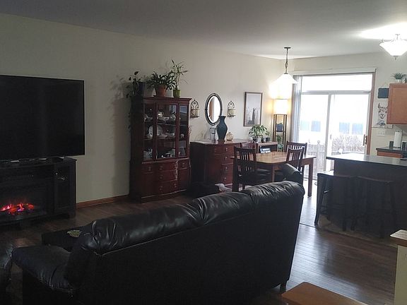 5th image of 1818 Woodside Dr
