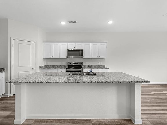 2nd image of 4721 Harlequin Dr