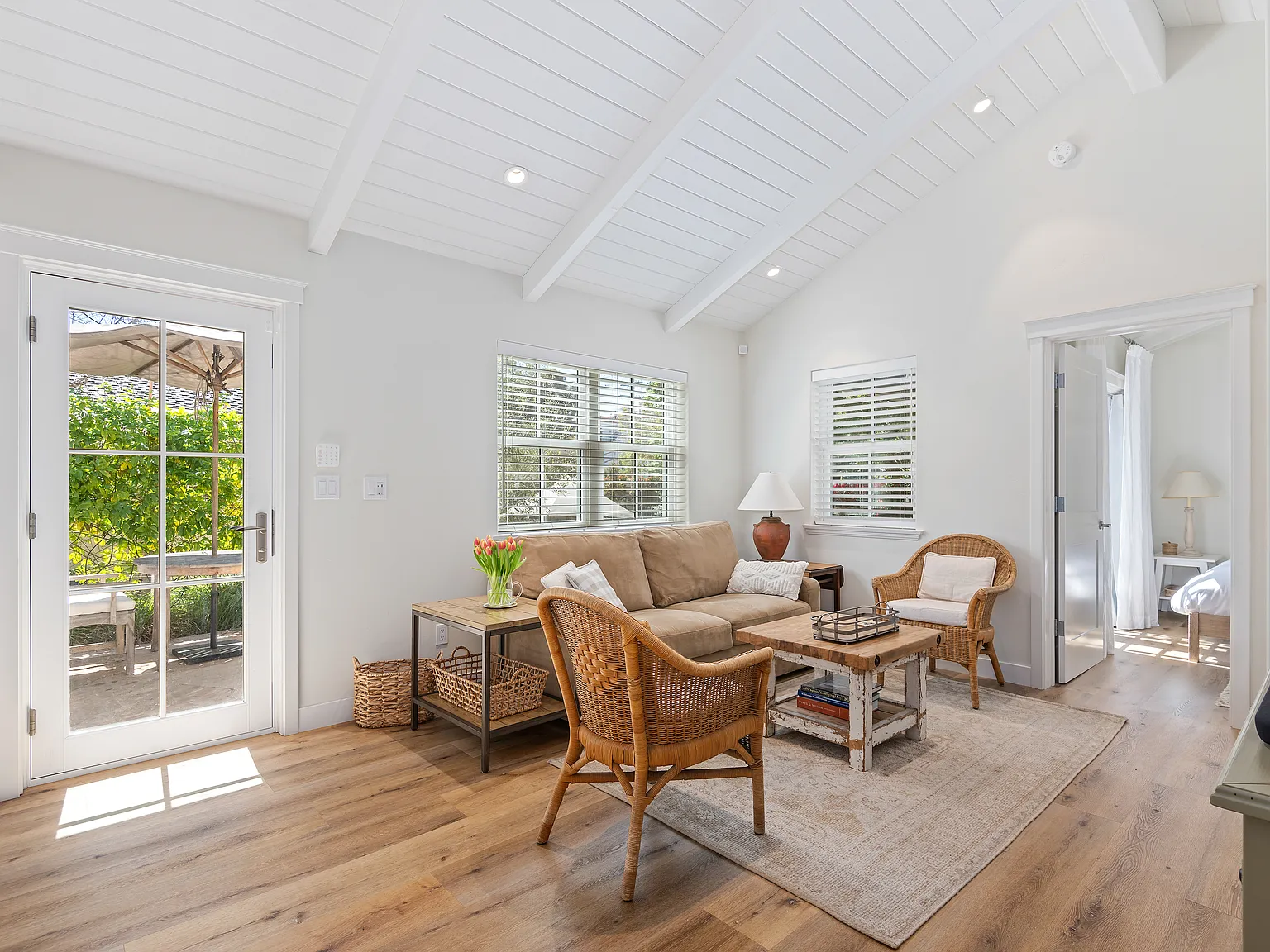 309 E Canon Perdido St — Photo 3