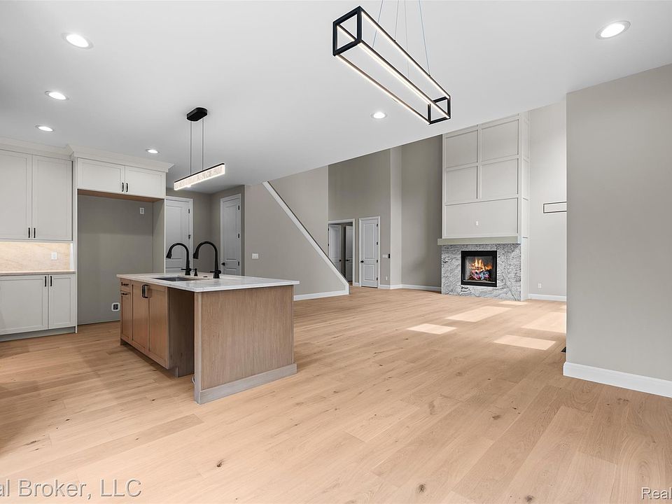 12114-22 Mile Rd, photo 23