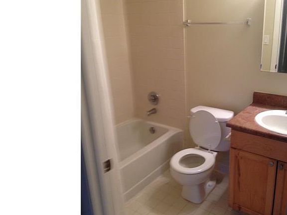 3rd image of 219 Meadows Cir #219