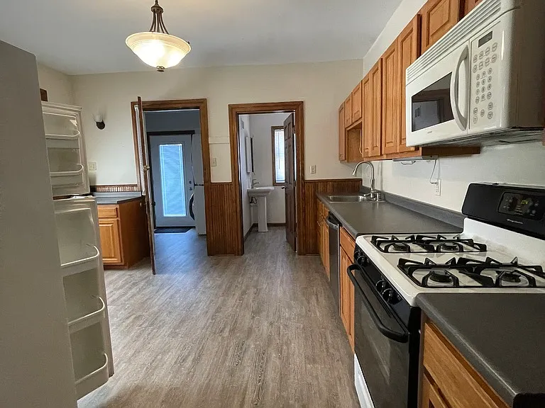 507 Grier St — Photo 9