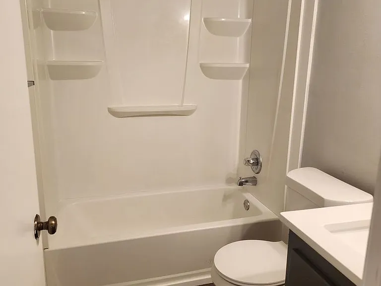 836 Sunset Ct NW — Photo 17