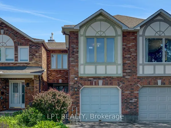 72 Westpointe Cres, Ottawa, ON K2G 5Y9