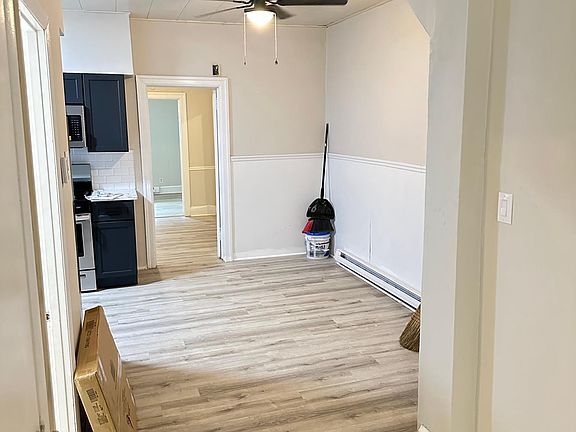 5th image of 4052 E Roosevelt Blvd #1F