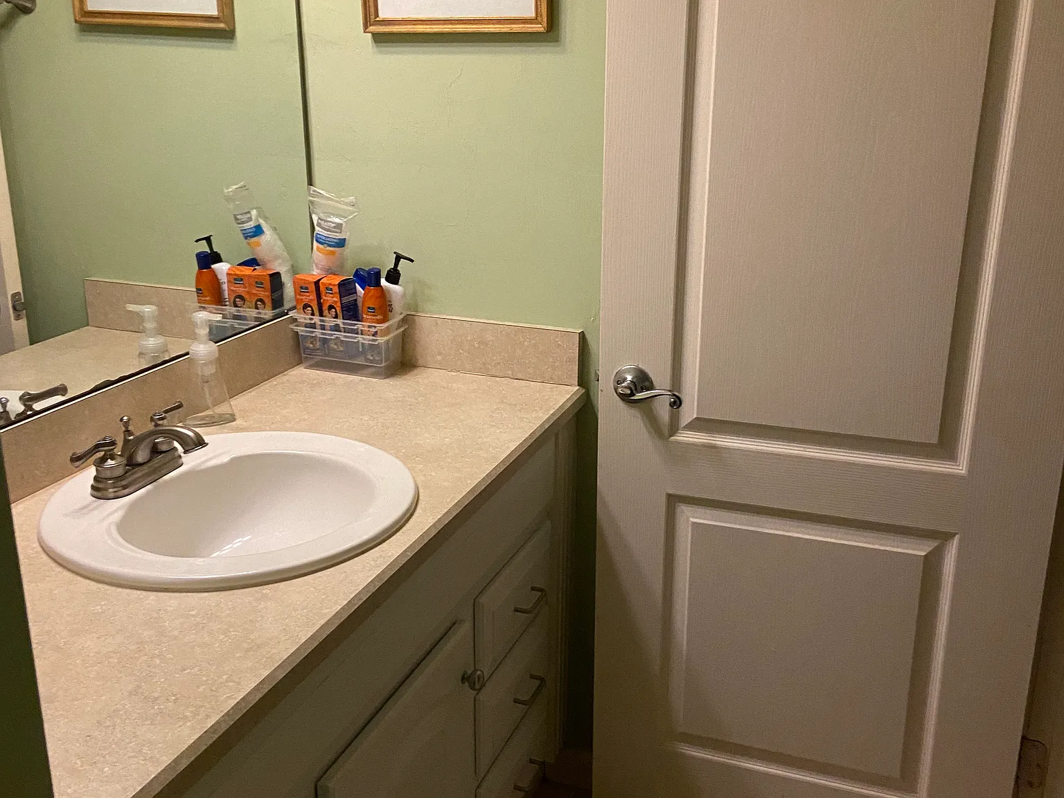 5 bed, 3100 sqft, $4,500 — Photo 4