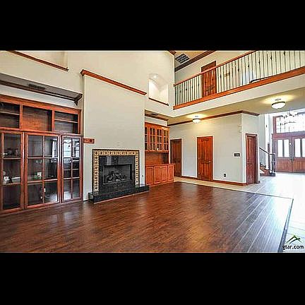 3rd image of 5601 Pine Bend Cir