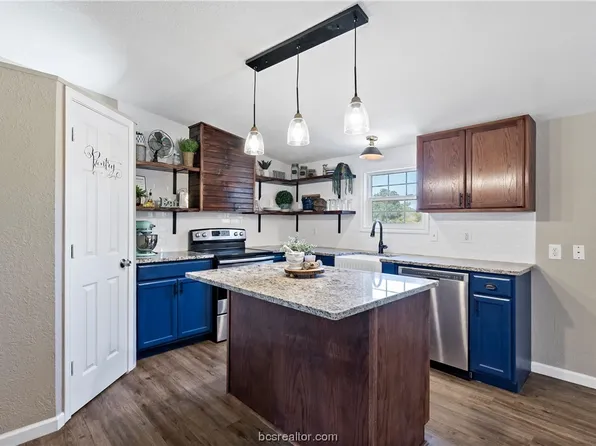 7002 Jubilee Trl, Iola, TX 77861