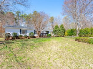 188 Crystal Bay Dr, Mooresville, NC 28115