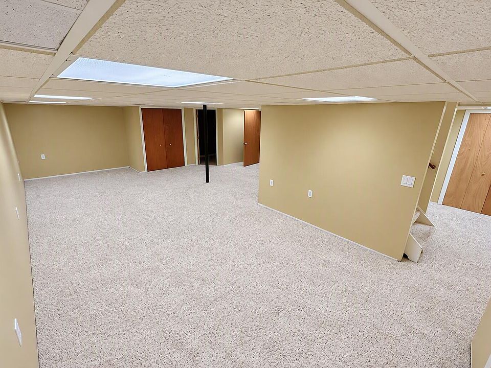 37482 Bristol Ct, photo 19