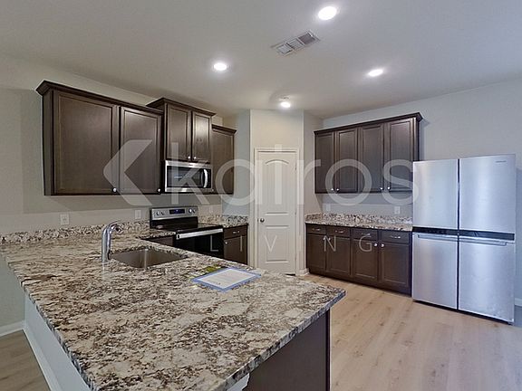 4th image of 405 Liberty Meadows Dr
