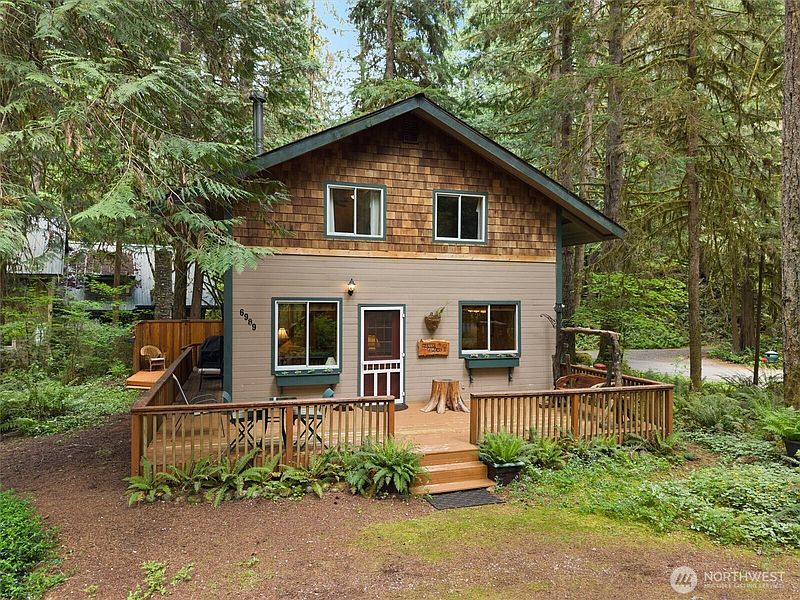 4th image of 6989 Snoqualmie Place