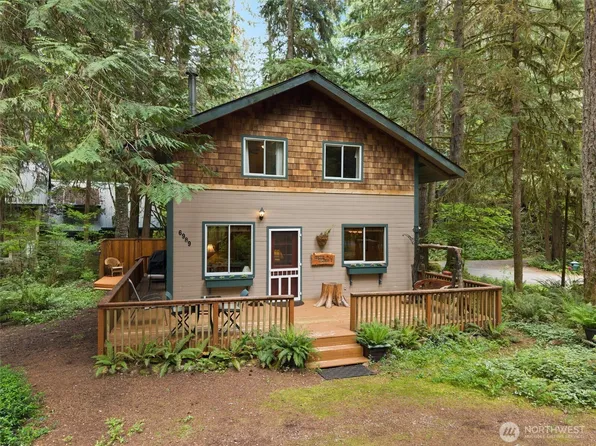 6989 Snoqualmie Place, Glacier, WA 98244