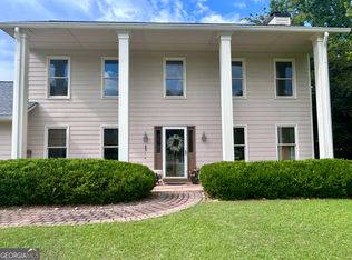 200 Hedgewood Ct, Peachtree City, GA 30269
