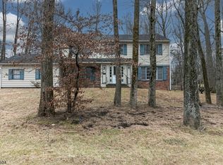 100 Kent Dr, Berkeley Heights, NJ 07922