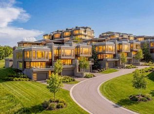 3575 Charlevoix Ave #3406, Petoskey, MI 49770