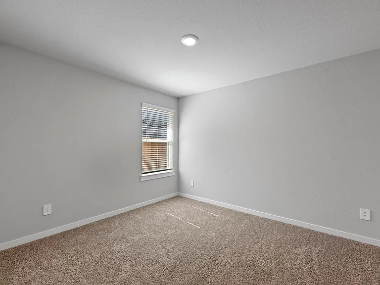 3335 Silverton Dr — Photo 26