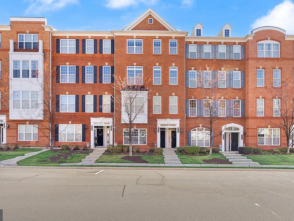 1st image of 23466 Belvoir Woods Ter
