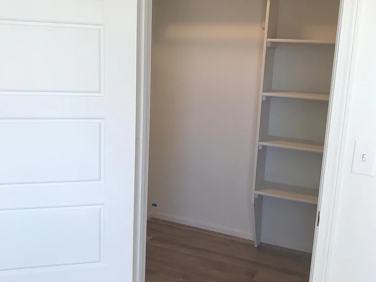 12844 Lomas Blvd NE — Photo 6