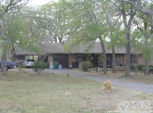 2308 McKnight Rd, Seguin, TX 78155