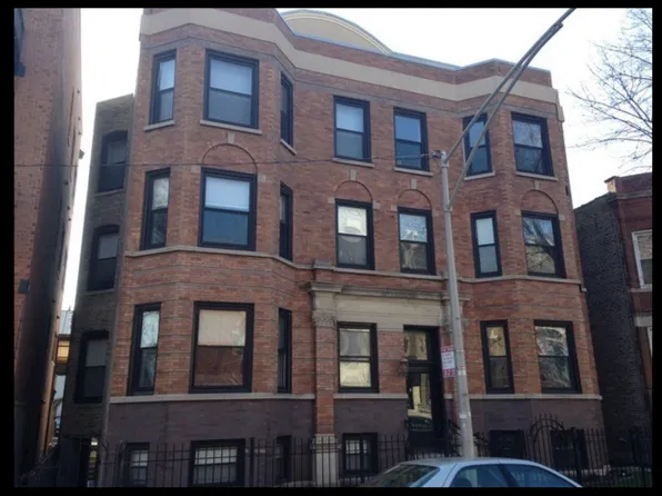 3740 N Wilton Ave APT 4, Chicago, IL 60613