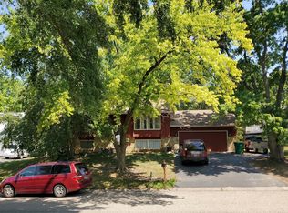 11430 40th Ave N, Plymouth, MN 55441