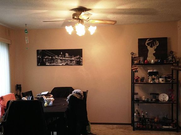 5th image of 9040 Portage Pointe Dr APT D