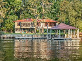 1959 Pine Island Rd, Karnack, TX 75661