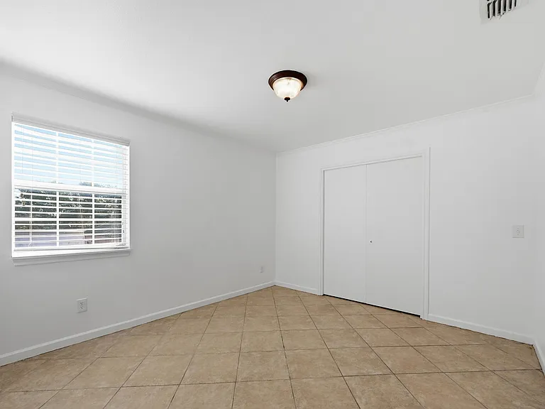 633 Rose Garden Dr #2 — Photo 11