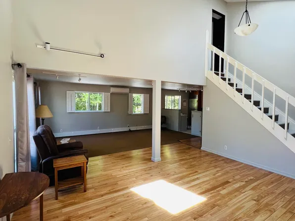 341 Ellsworth Road, Blue Hill, ME 04614