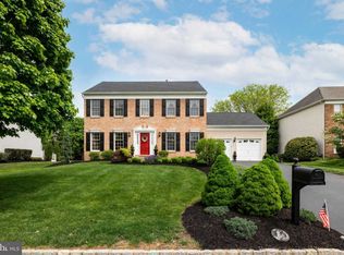 9 Brooks Rd, Moorestown, NJ 08057