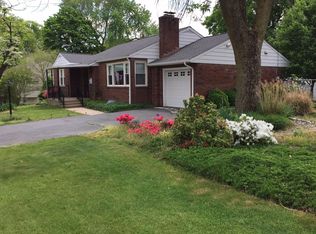 1078 Grove St, Florence, NJ 08518