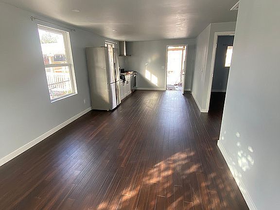 1st image of 3072 Clay Ave