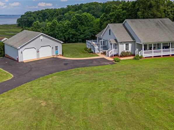 1382 Glebe Landing Rd, Center Cross, VA 22437