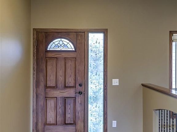 4th image of 4212 Edgerton Dr
