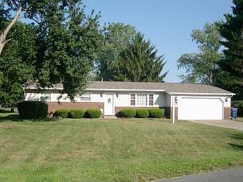 1st image of 123 Echo Ct