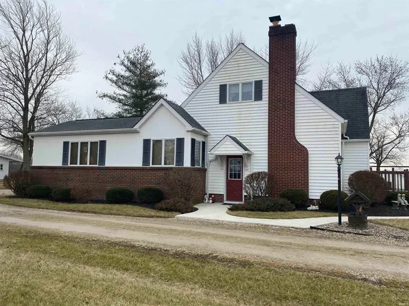 2695 SW Center St, Bluffton, IN 46714