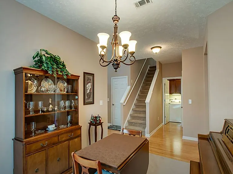 7355 Autumn Crossing Way — Photo 3
