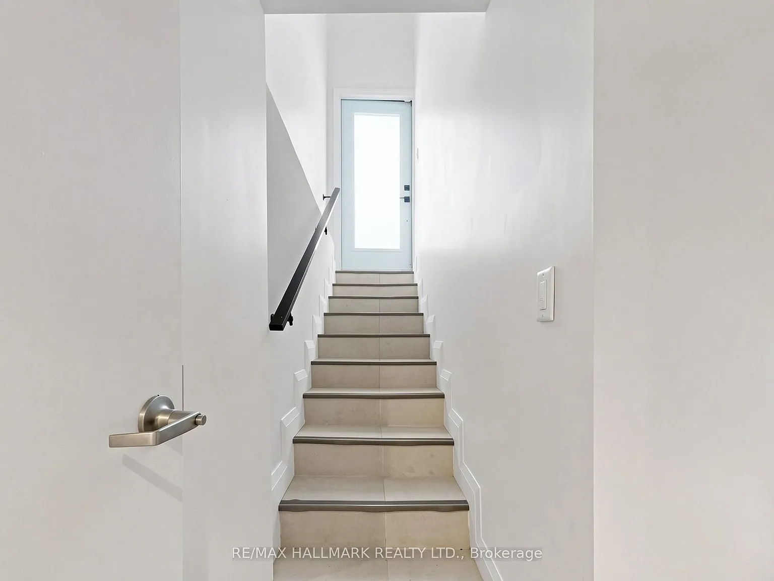 1 bed, $1,100 — Photo 3