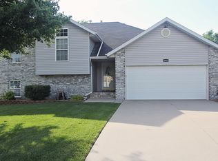 3921 S El Amber Ave, Springfield, MO 65807