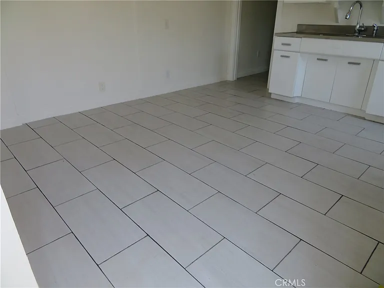 3923 S Normandie Ave — Photo 8