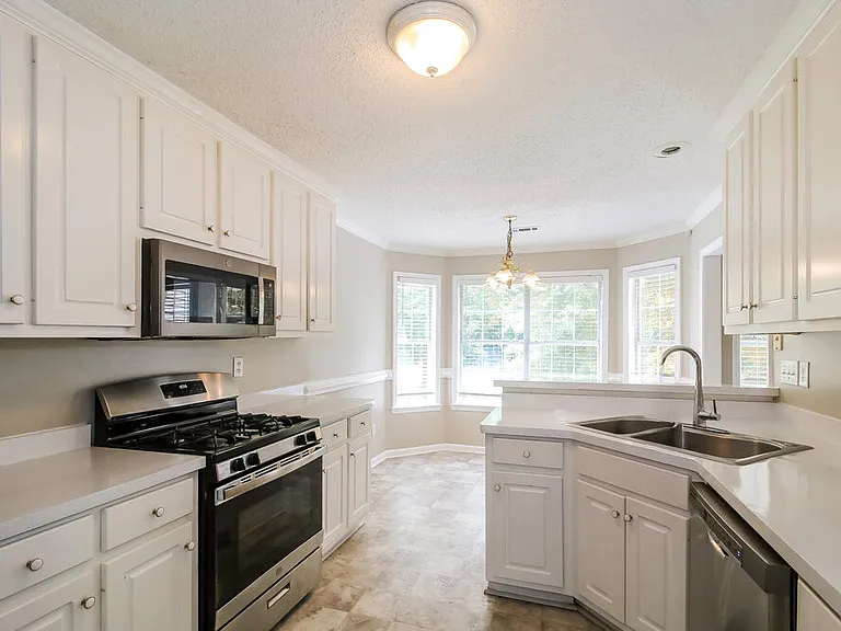 155 Byington Dr — Photo 8