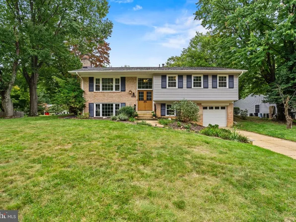 1731 Tamerisk Ct, Vienna, VA 22182