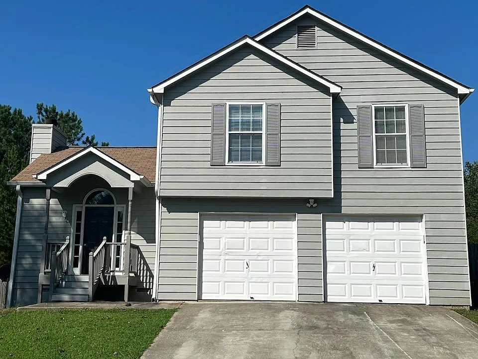 7082 Oakwood Cir