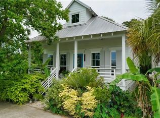 26253 Riverscape Dr, Springfield, LA 70462