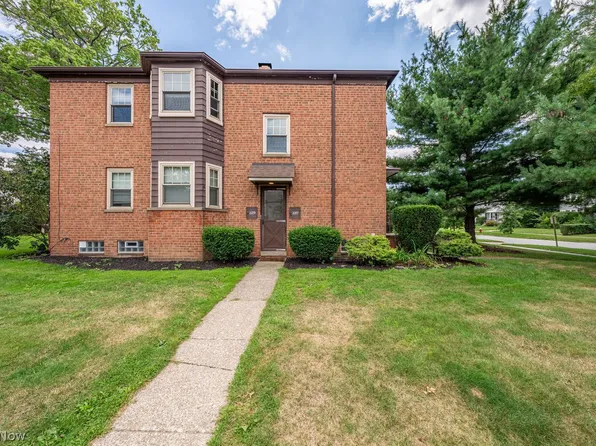 2217 Lincoln Ave, Lakewood, OH 44107