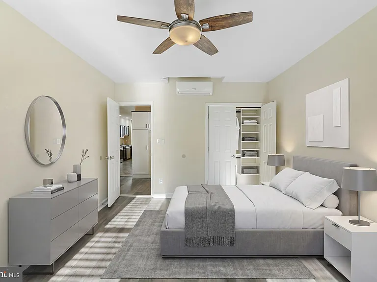 2509 Linden Ave #2 — Photo 13