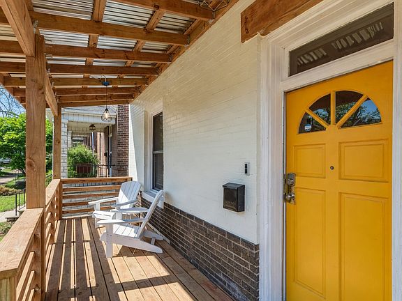 4th image of 3960 Tholozan Ave