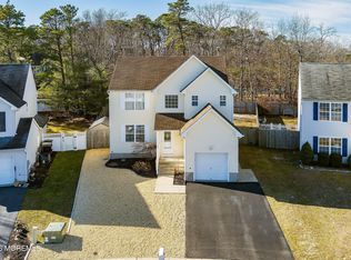 22 E Dolphin Circle W, Bayville, NJ 08721