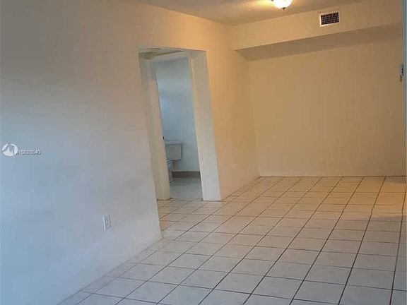 3rd image of 630 NW 114th Ave APT 204